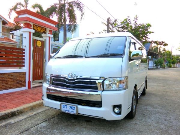 TOYOTA VENTURY 2.7 G AUTO ปี2014 รถมือเดียวป้ายแดงไม่เคยติดแก๊สเข้าศูนย์ตลอด ไมล์ 11X,XXX km สภาพสวยพร้อมใช้งานค่ะ